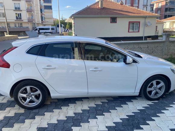 Sahibinden Volvo V40 1.6 D Advance 2013 Model 