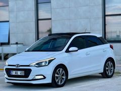 HATASIZ+BOYASIZ+Hyundai+i20+CAM,tavan+tramersiz+ 2016,cıkış
