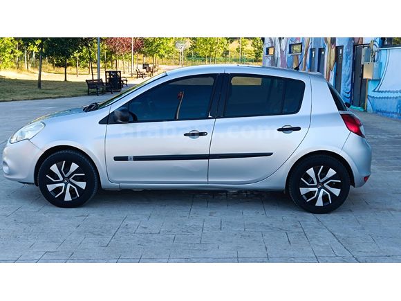 2011 Renault Clio 1.5 dizel