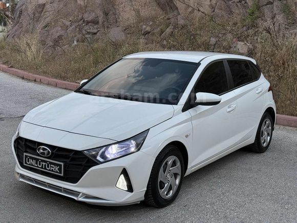 BOYASIZ SERVİS BAKIMLI CAR PLAYLI İ20