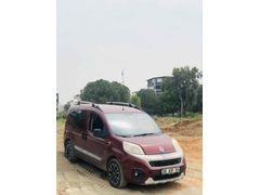 Sahibinden Fiat Fiorino Combi 1.3 Multijet Premio 2016 Model  224.000 km Kırmızı