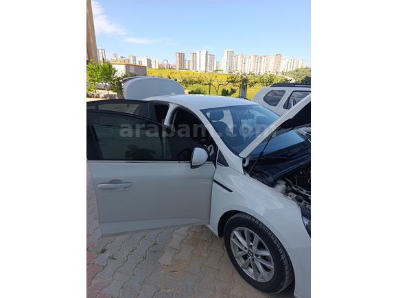 Sahibinden Renault Megane 1.5 Blue DCI Touch 2020 Model