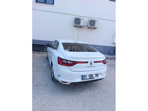 Sahibinden Renault Megane 1.5 Blue DCI Touch 2020 Model