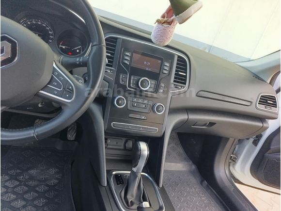 Sahibinden Renault Megane 1.5 Blue DCI Touch 2020 Model