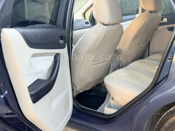 FORD FOCUS 2005 MAKYAJLI GHİA 1.6 BENZİN LPG FULL+FULL