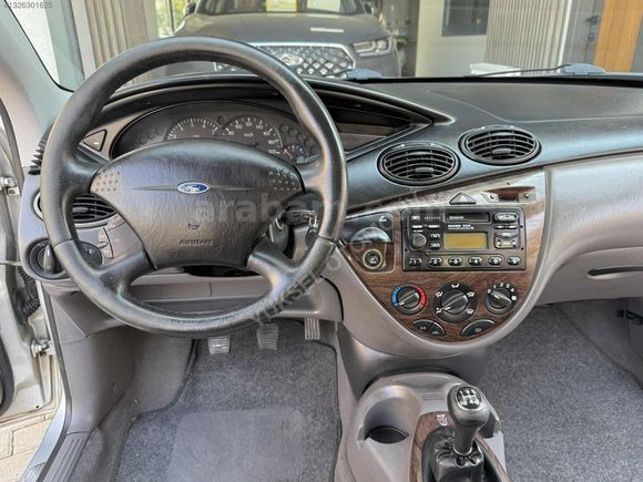 ORJİNAL TR DE TEK 167 BİN KM DE İLK EL 1.6 GHİA FOCUS SEDAN