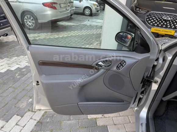 ORJİNAL TR DE TEK 167 BİN KM DE İLK EL 1.6 GHİA FOCUS SEDAN