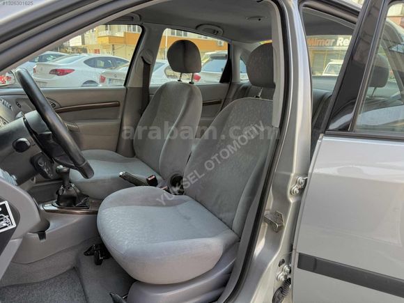 ORJİNAL TR DE TEK 167 BİN KM DE İLK EL 1.6 GHİA FOCUS SEDAN
