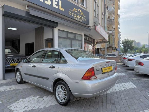 ORJİNAL TR DE TEK 167 BİN KM DE İLK EL 1.6 GHİA FOCUS SEDAN