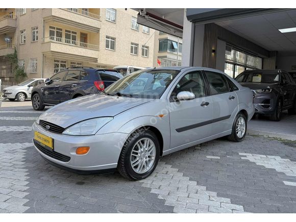 ORJİNAL TR DE TEK 167 BİN KM DE İLK EL 1.6 GHİA FOCUS SEDAN