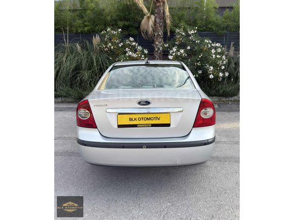 2008 FORD FOCUS 1.6 GHİA TAM OTOMATİK