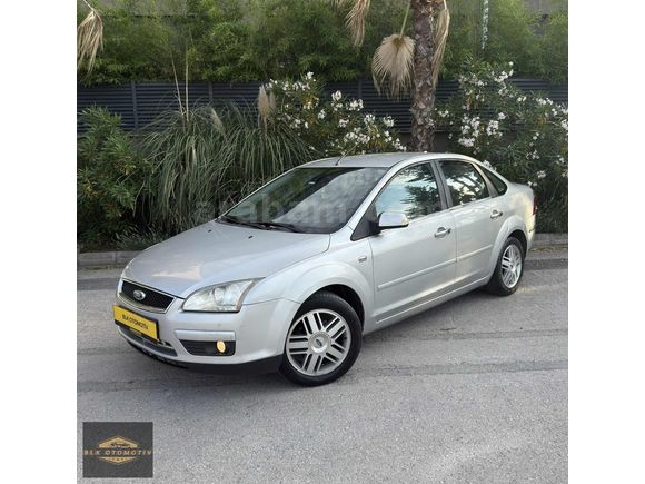 2008 FORD FOCUS 1.6 GHİA TAM OTOMATİK