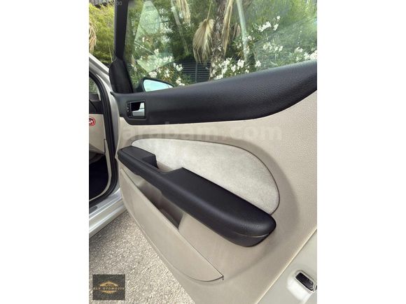 2008 FORD FOCUS 1.6 GHİA TAM OTOMATİK