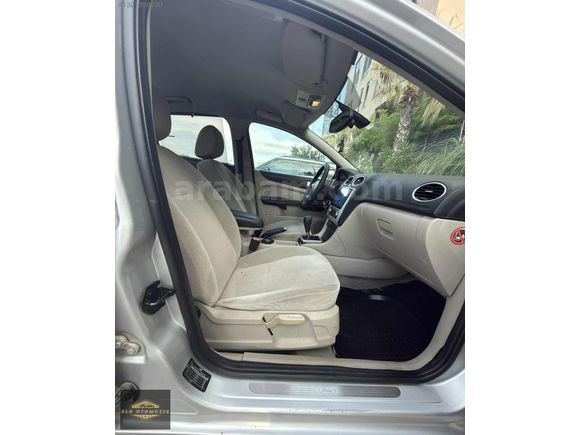 2008 FORD FOCUS 1.6 GHİA TAM OTOMATİK