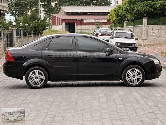 Semizoğlu Otomotivden 2007 Model Ford Focus Ghia