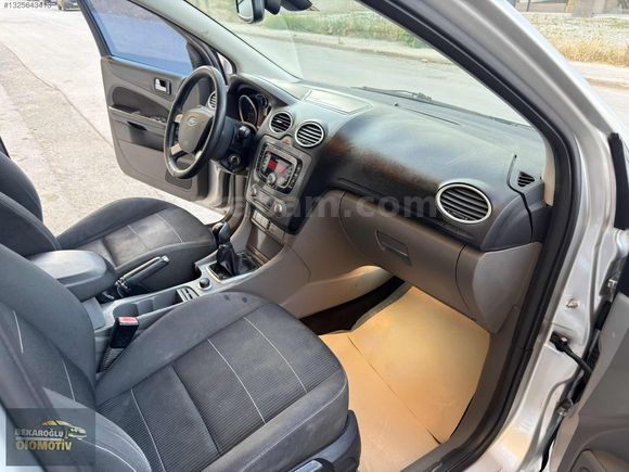 FORD FOCUS 1.6 LPG'Lİ TİTANİUM 2.5 KASA DEĞİŞENSİZ