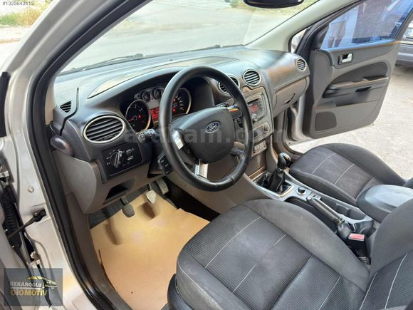 FORD FOCUS 1.6 LPG'Lİ TİTANİUM 2.5 KASA DEĞİŞENSİZ