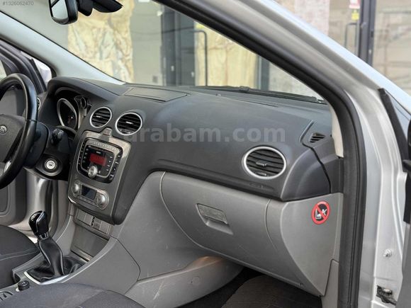 2010 FORD FOCUS 1.6 TİTANİUM KAPUT TAVAN BOYASIZ EMSALSİZZ