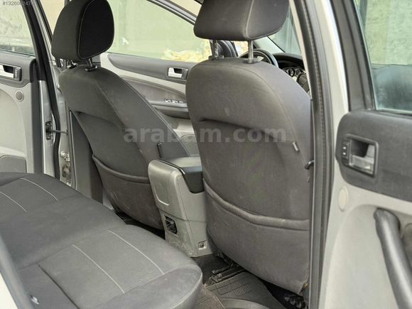 2010 FORD FOCUS 1.6 TİTANİUM KAPUT TAVAN BOYASIZ EMSALSİZZ