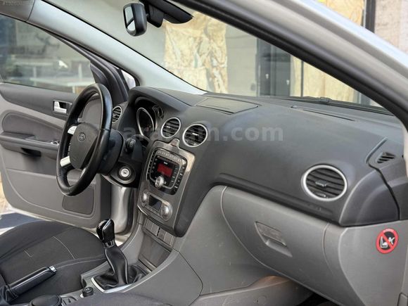 2010 FORD FOCUS 1.6 TİTANİUM KAPUT TAVAN BOYASIZ EMSALSİZZ