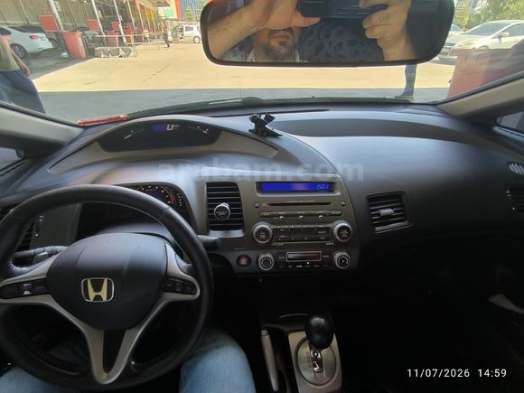 Sahibinden Honda Civic 1.6i VTEC Elegance 2011 Model