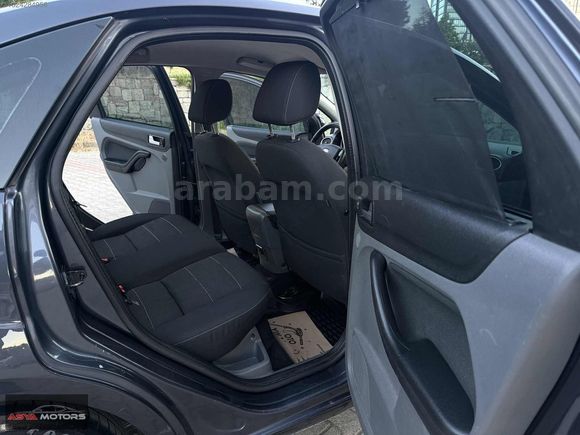 2011 - HATASIZ - OTOMATİK VİTES - TİTANİUM FOCUS - K.KARTI