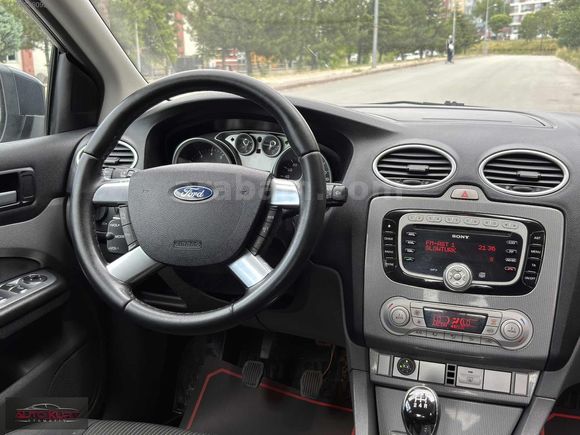 DEĞİŞENSİZ-TİTANİUM SEDAN FULL-SADECE 128.000KM-FOCUS-BRC LPG