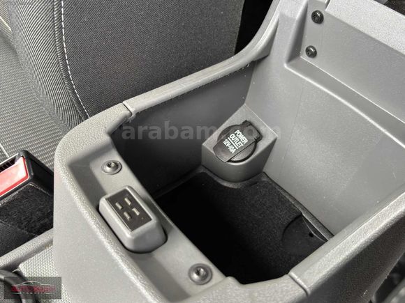 DEĞİŞENSİZ-TİTANİUM SEDAN FULL-SADECE 128.000KM-FOCUS-BRC LPG