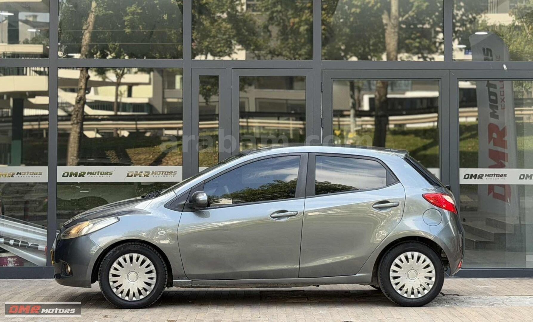 Galeriden Mazda 2 1.5 Go 2010 Model Bursa 147.000 km Gri 6
