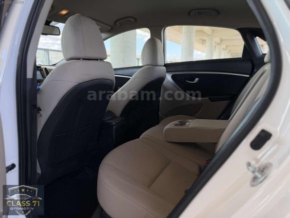 CLASS71'DEN|2013 HYUNDAİ İ30 1.6CRDİ HATASIZ-BOYASIZ