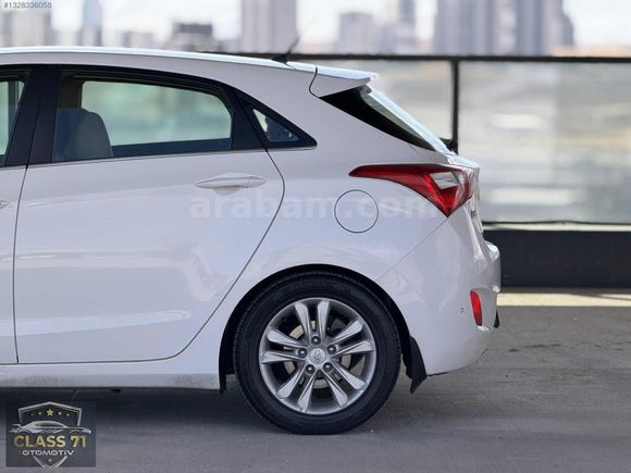 CLASS71'DEN|2013 HYUNDAİ İ30 1.6CRDİ HATASIZ-BOYASIZ
