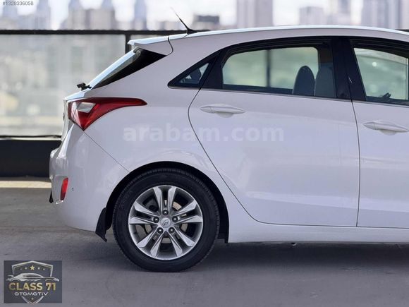 CLASS71'DEN|2013 HYUNDAİ İ30 1.6CRDİ HATASIZ-BOYASIZ