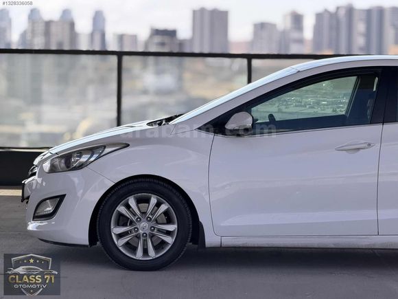 CLASS71'DEN|2013 HYUNDAİ İ30 1.6CRDİ HATASIZ-BOYASIZ