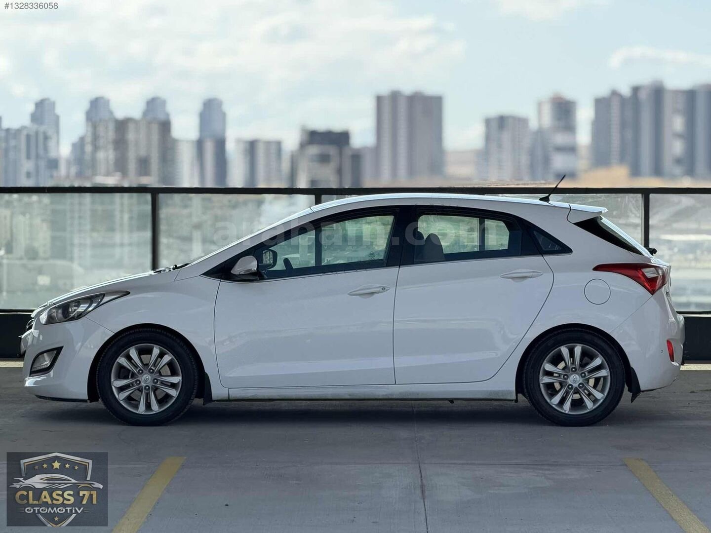Galeriden Hyundai i30 1.6 CRDi Style 2013 Model Ankara 208.000 km Beyaz 4