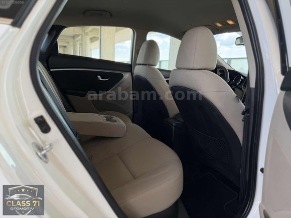 CLASS71'DEN|2013 HYUNDAİ İ30 1.6CRDİ HATASIZ-BOYASIZ