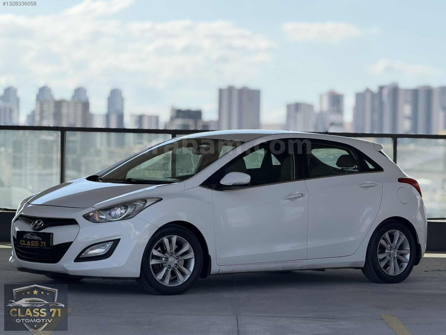 Galeriden Hyundai i30 1.6 CRDi Style 2013 Model Ankara 208.000 km Beyaz 3