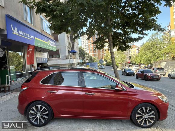 ''YALI GROUP''2017 MODEL EN DOLU MODEL İ30 CAM TAVANLI 133 BN KM