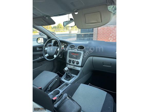 RİVA MOTORS'DAN TEMZİ 2011 FORD FOCUS COLLECTİON 143.000KM