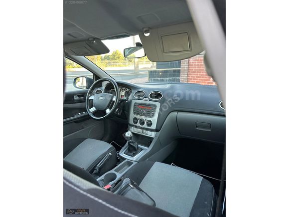 RİVA MOTORS'DAN TEMZİ 2011 FORD FOCUS COLLECTİON 143.000KM