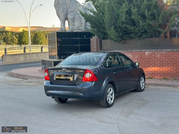 RİVA MOTORS'DAN TEMZİ 2011 FORD FOCUS COLLECTİON 143.000KM