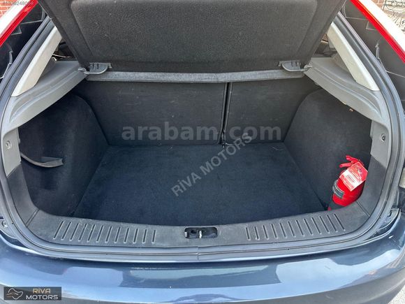 RİVA MOTORS'DAN TEMZİ 2011 FORD FOCUS COLLECTİON 134.000KM