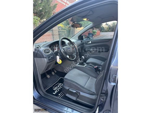 RİVA MOTORS'DAN TEMZİ 2011 FORD FOCUS COLLECTİON 134.000KM