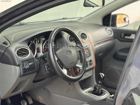 2011 MODEL 1.6 TDCI COLLECTİON KUSURSUZ TEMİZLİKTE CAM GİBİ