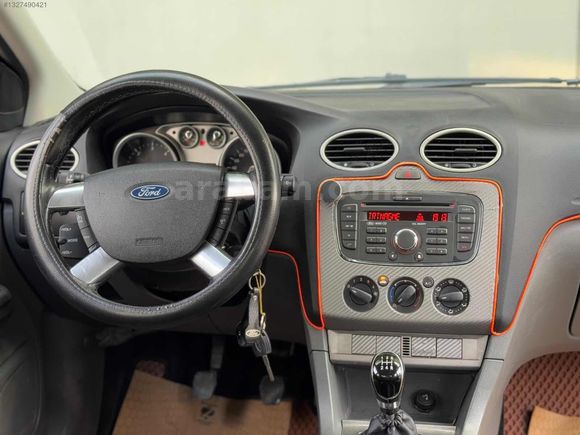 2011 MODEL 1.6 TDCI COLLECTİON KUSURSUZ TEMİZLİKTE CAM GİBİ