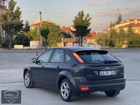 2011 FORD FOCUS 1.6 TDCİ 110 LUK HATASIZ İL EL İLK PLAKA DOLU