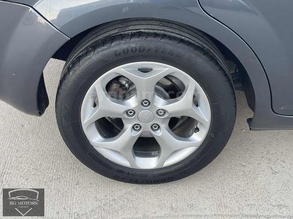 2011 FORD FOCUS 1.6 TDCİ 110 LUK HATASIZ İL EL İLK PLAKA DOLU