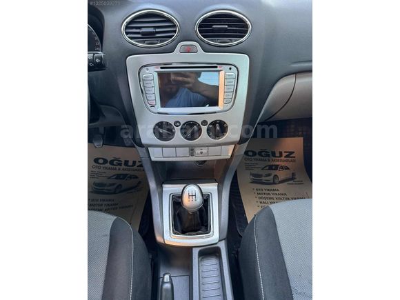 OĞUZ ' DAN DÜŞÜK KM FORD FOCUS COLLECTİON FOCUS CAM GİBİ