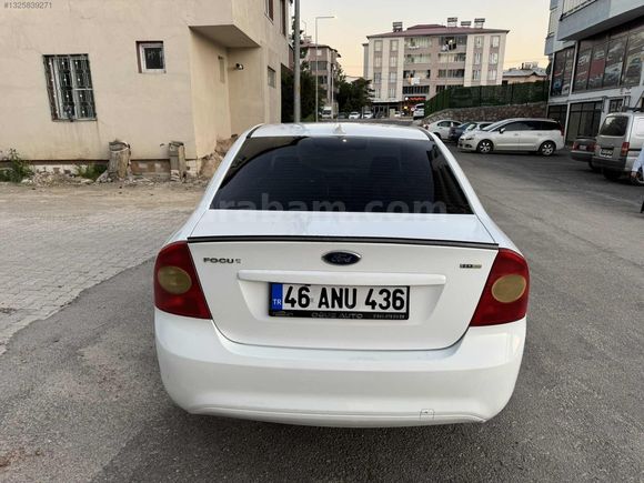 OĞUZ ' DAN DÜŞÜK KM FORD FOCUS COLLECTİON FOCUS CAM GİBİ