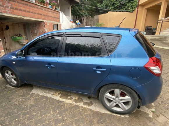 Sahibinden Kia Ceed 1.6 CRDi Motion 2011 Model 