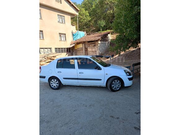 Sahibinden Renault Clio 1.4 Expression 2005 Model
